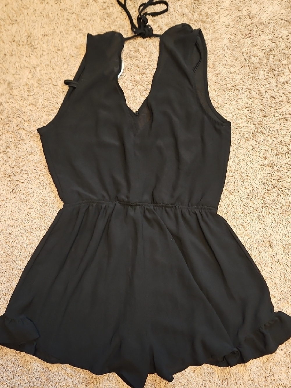 ASTR The Label Black Sleeveless V-Neck Chiffon Romper - Picture 12 of 13